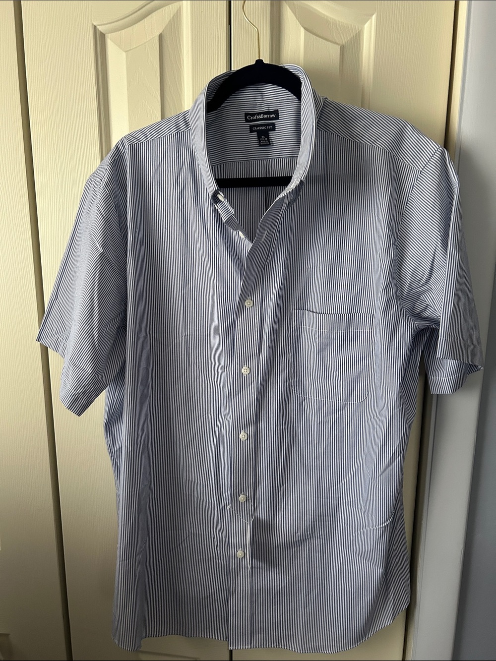NWT Croft and Barrow Blue and White Pinstripe Short-Sleeve Button-Down Shirt XL